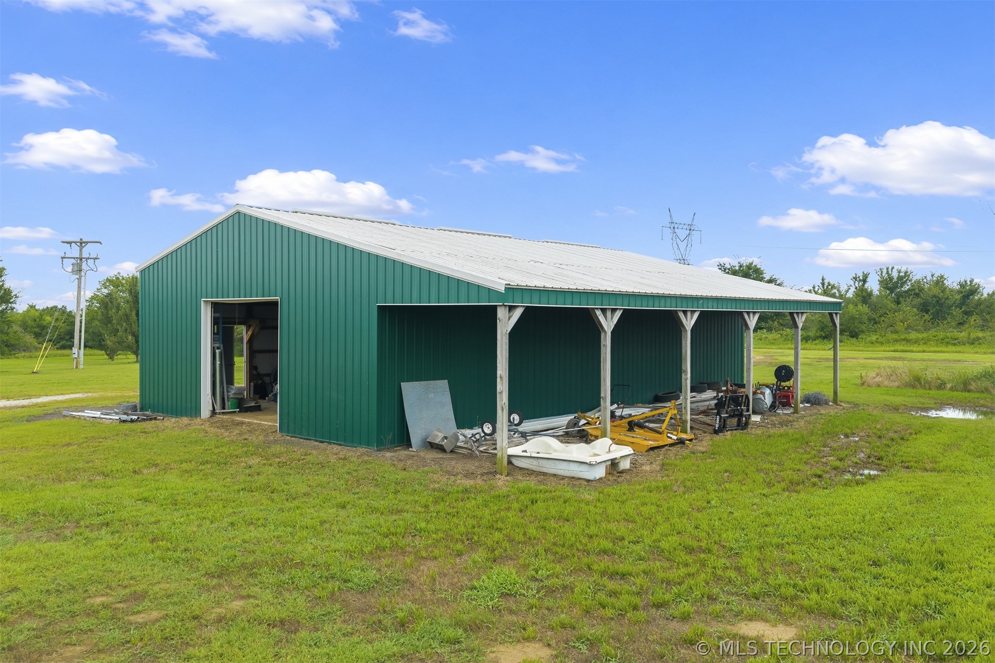 2626580 Property Photo 74