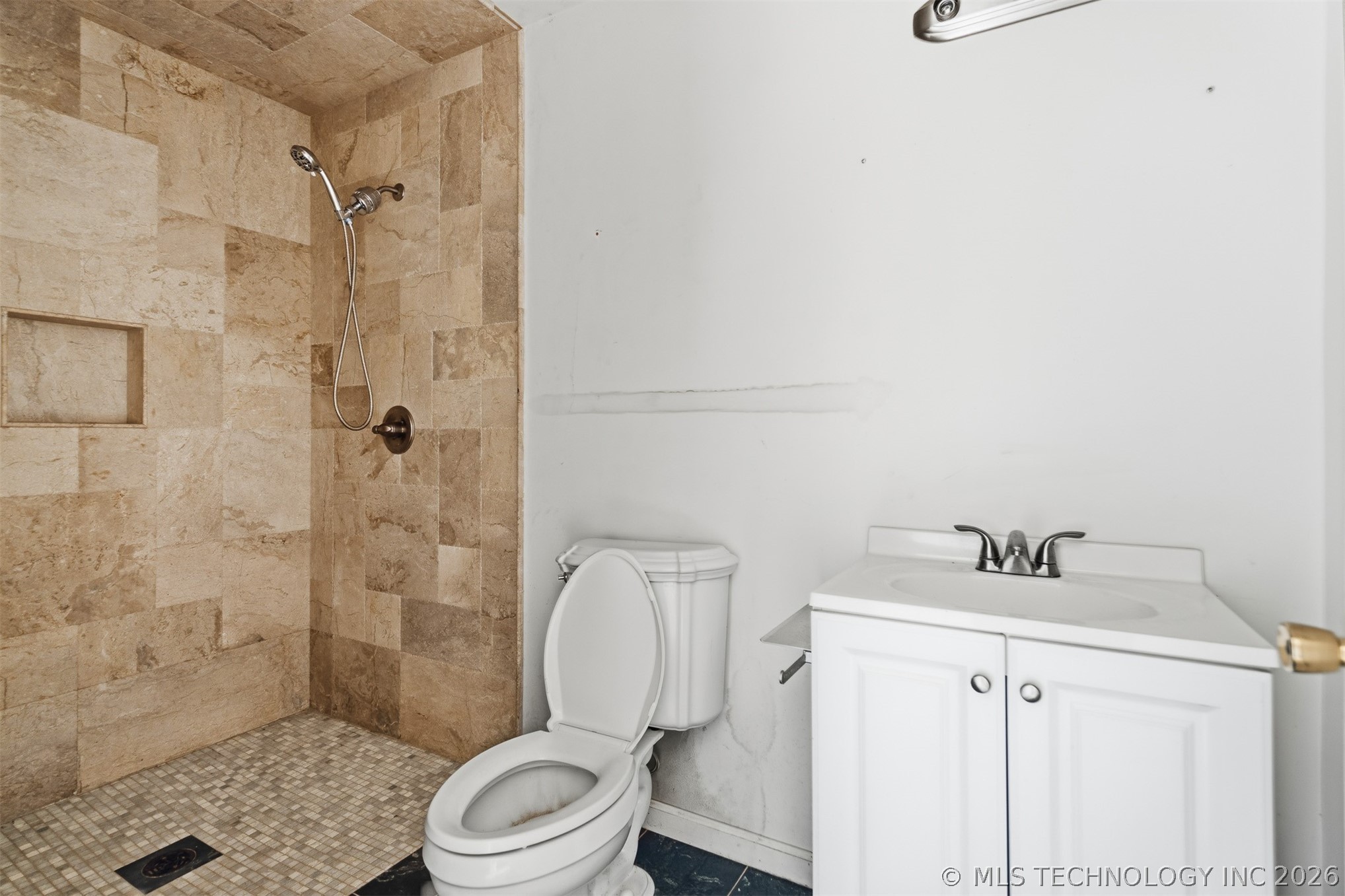 2626580 Property Photo 78