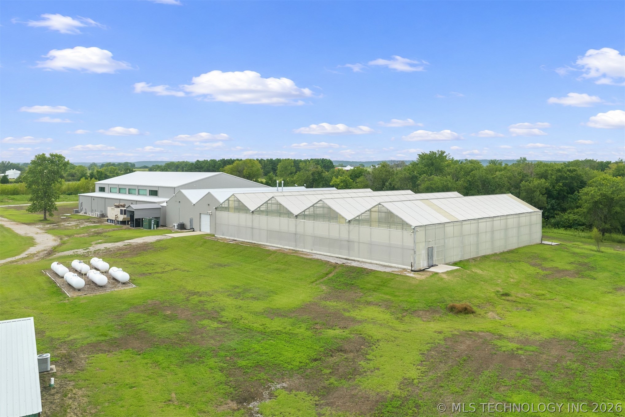 2626580 Property Photo 80