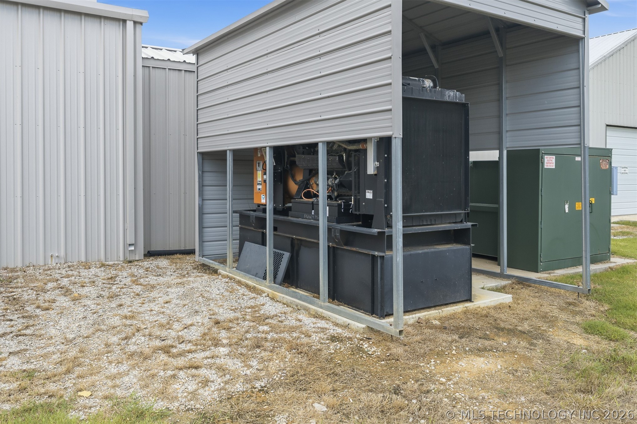 2626580 Property Photo 86