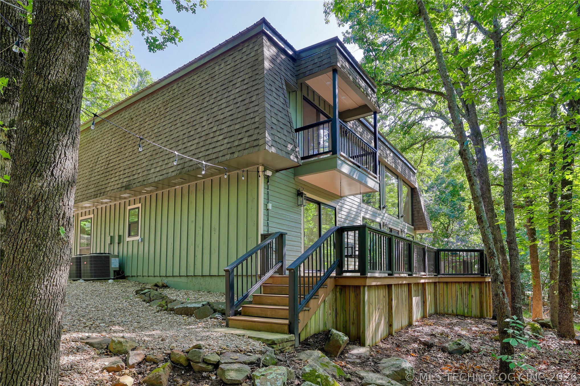 1296 Robin Hood Property Photo 8