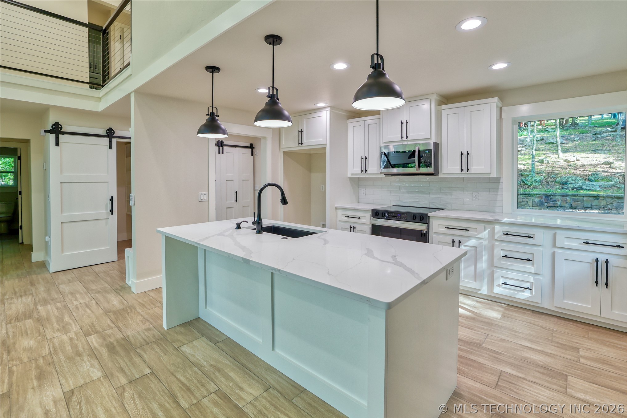 1296 Robin Hood Property Photo 15