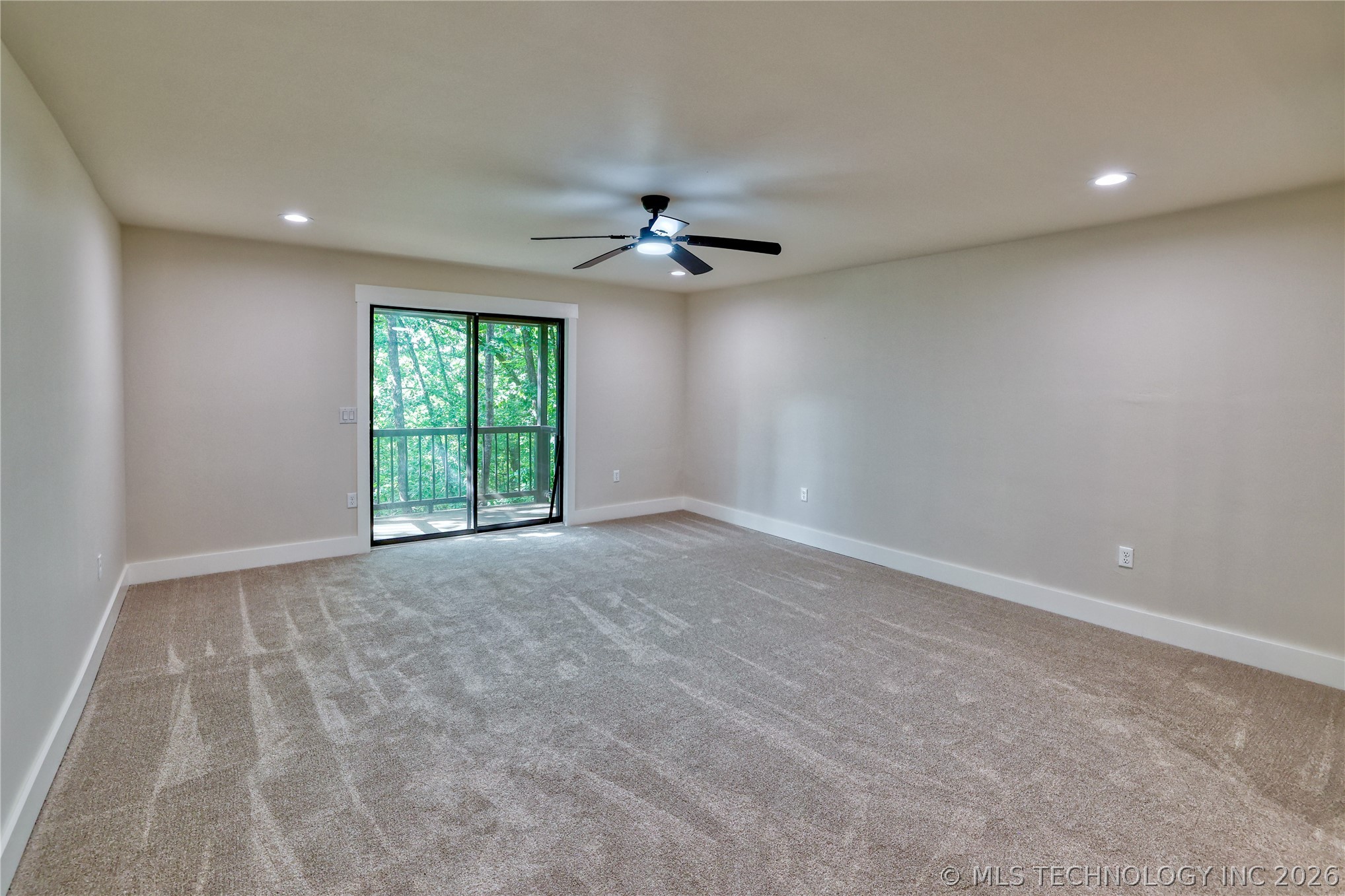 1296 Robin Hood Property Photo 17
