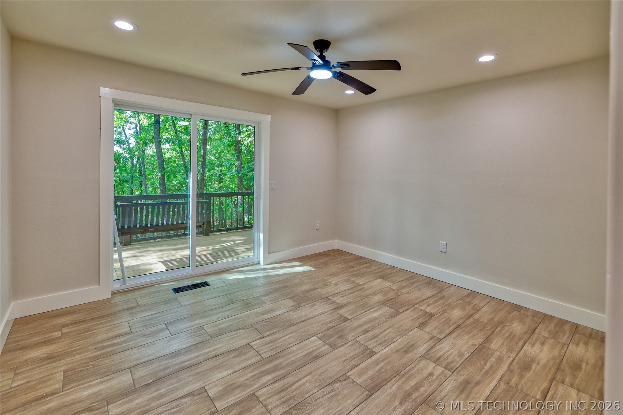 1296 Robin Hood Property Photo 26