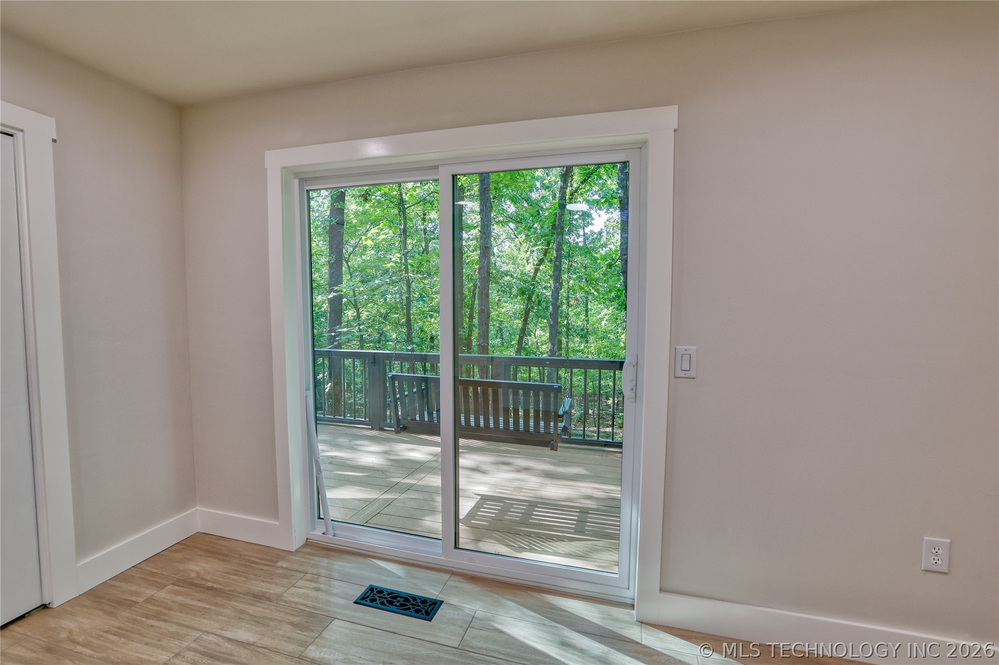 1296 Robin Hood Property Photo 27
