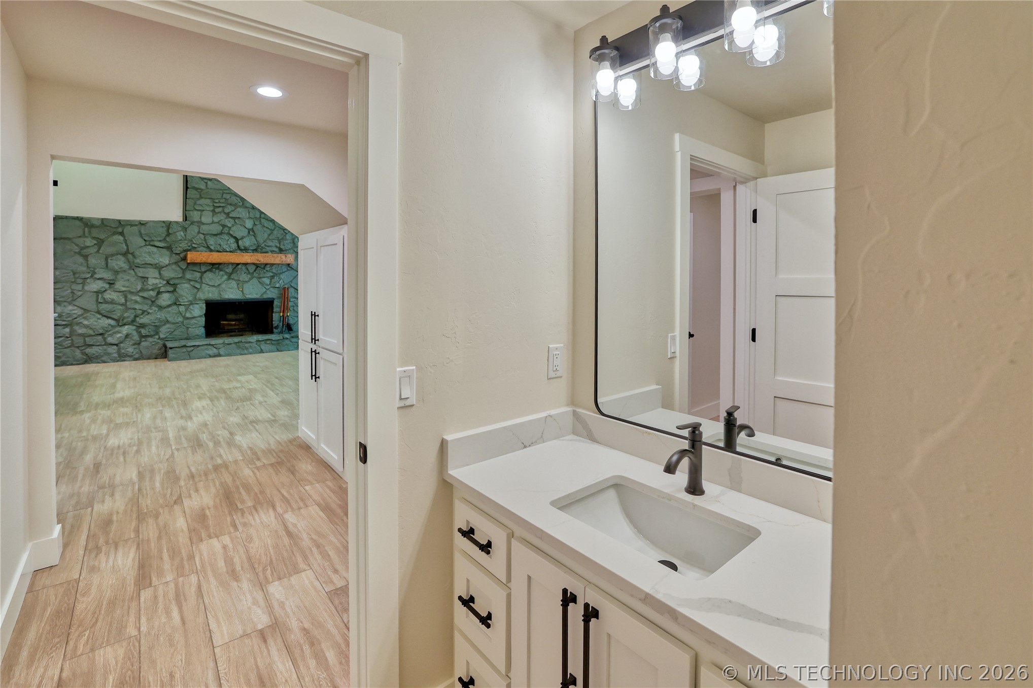 1296 Robin Hood Property Photo 28