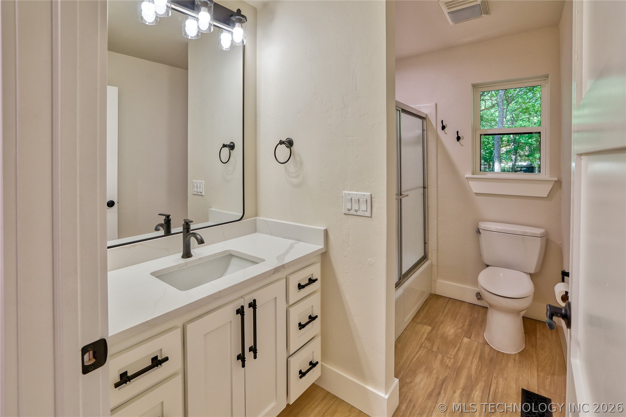 1296 Robin Hood Property Photo 29