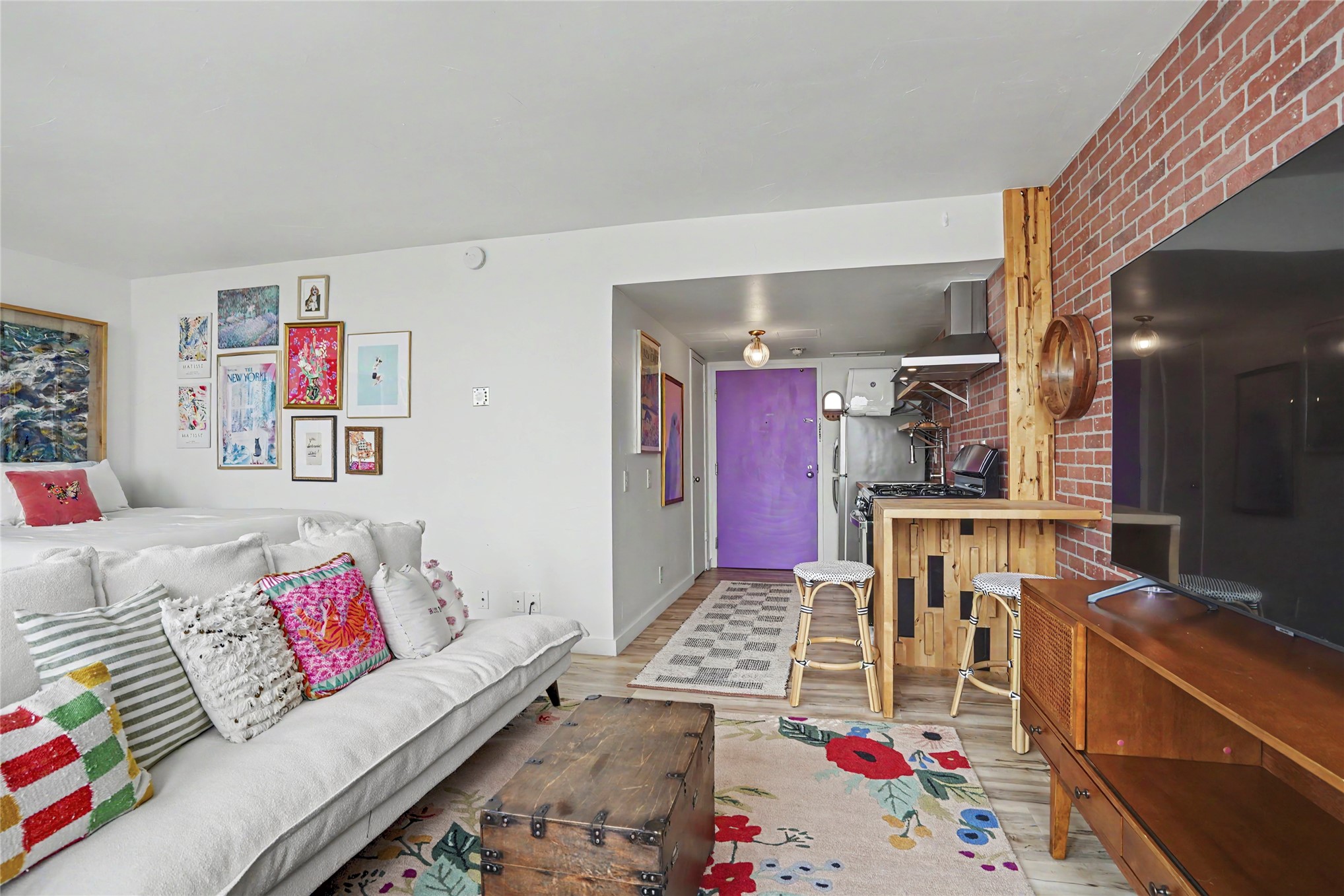 450 W 7th Street 1310 Property Photo 7