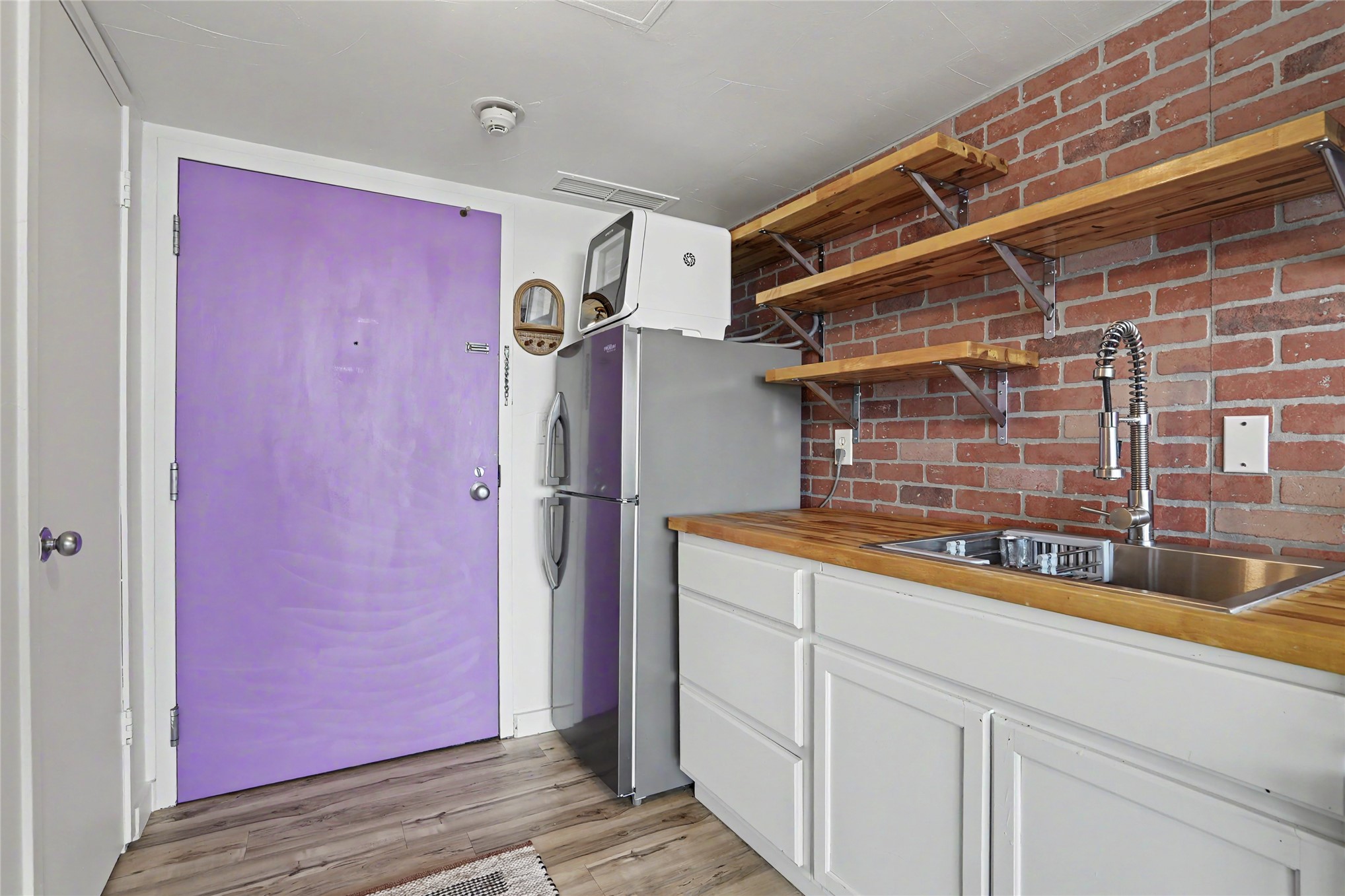 450 W 7th Street 1310 Property Photo 12