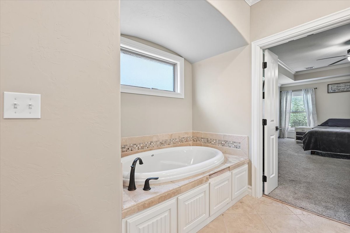 7724 N 147th East Avenue Property Photo 25