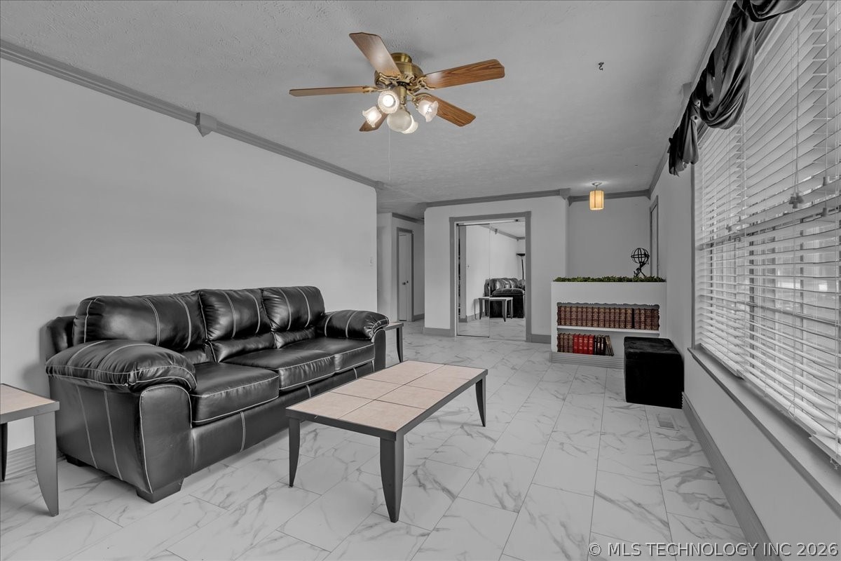 340 Se 15th Street Property Photo 4