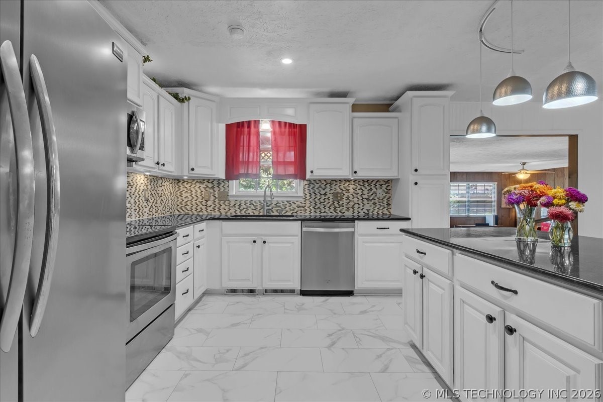 340 Se 15th Street Property Photo 9