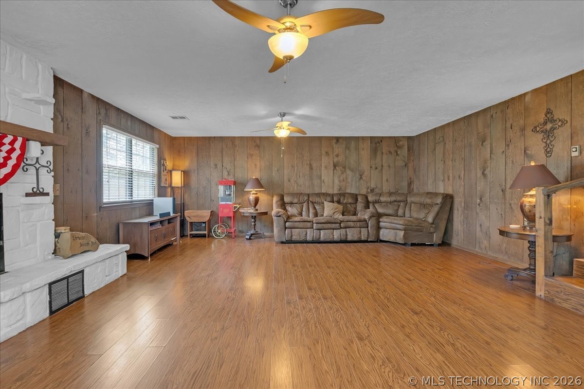 340 Se 15th Street Property Photo 14