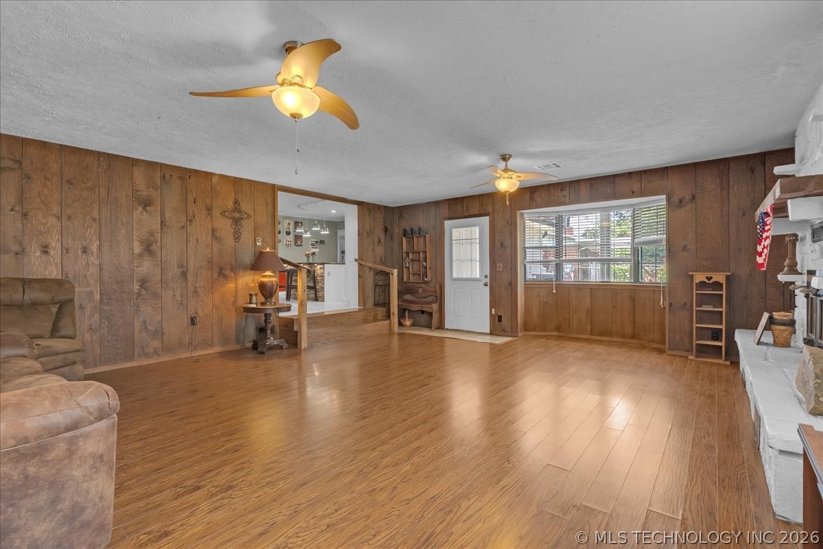 340 Se 15th Street Property Photo 17