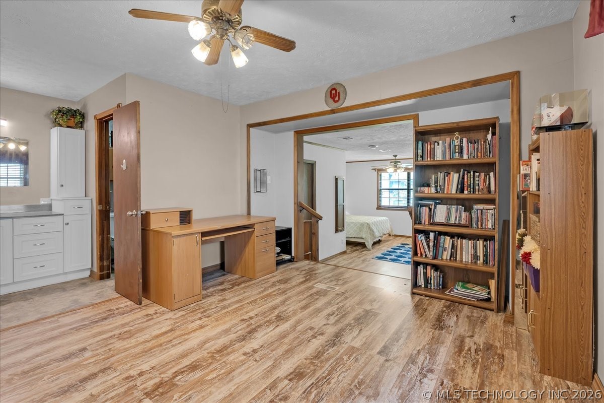 340 Se 15th Street Property Photo 28