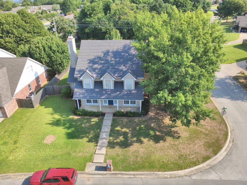 5117 E 77th Street Property Photo 3