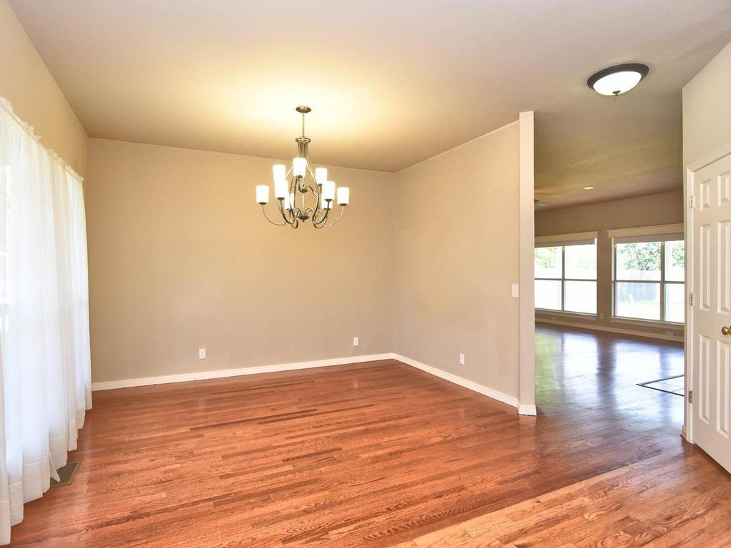 5117 E 77th Street Property Photo 10