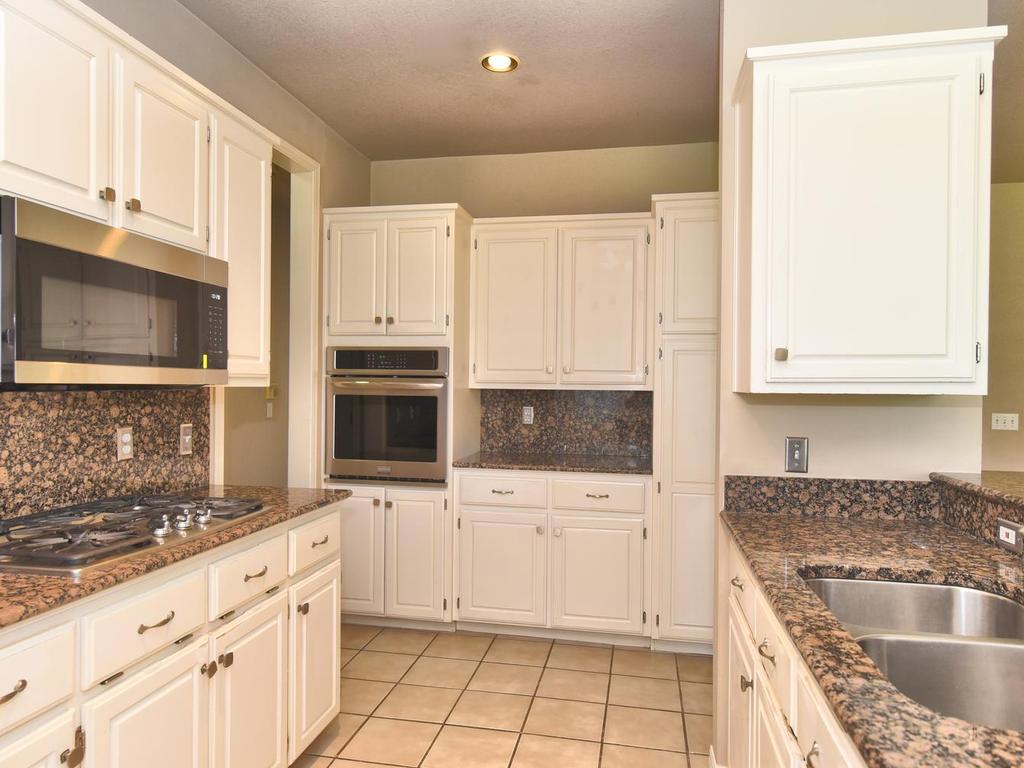 5117 E 77th Street Property Photo 20