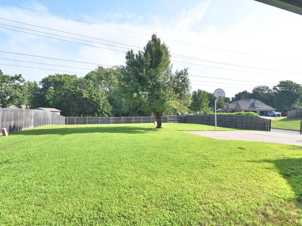 5117 E 77th Street Property Photo 39