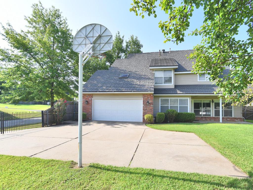 5117 E 77th Street Property Photo 41