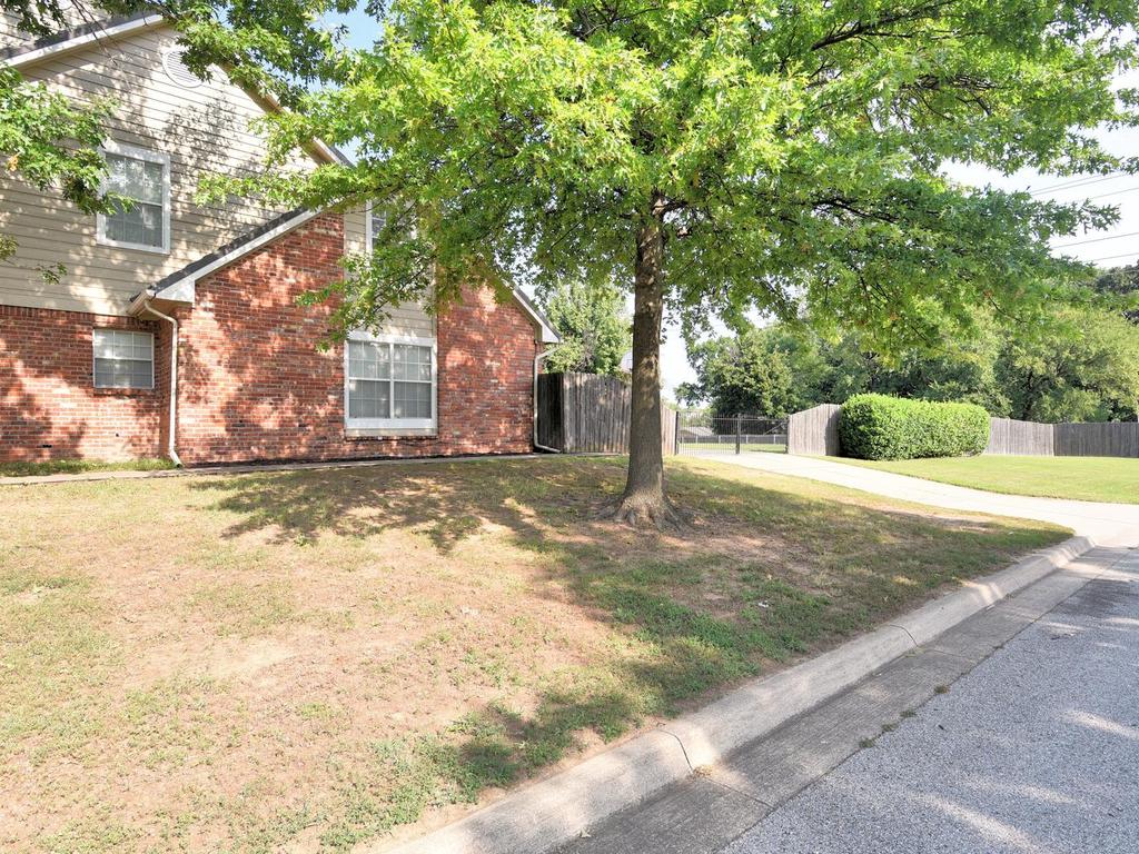 5117 E 77th Street Property Photo 44