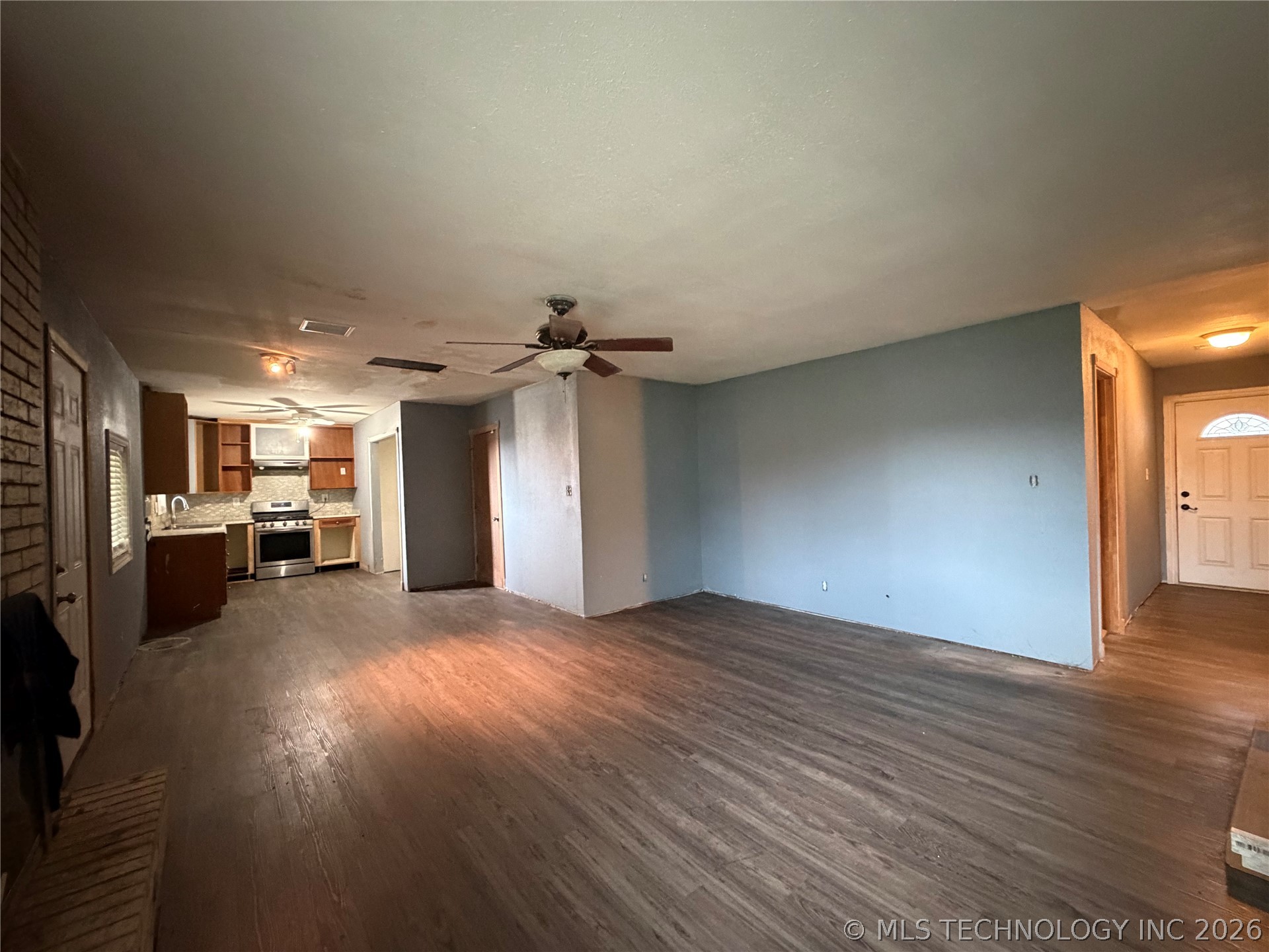 2202 S 117th Avenue E Property Photo 5