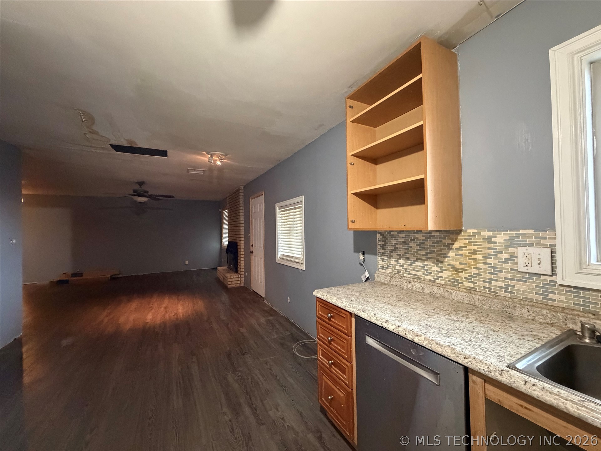 2202 S 117th Avenue E Property Photo 7