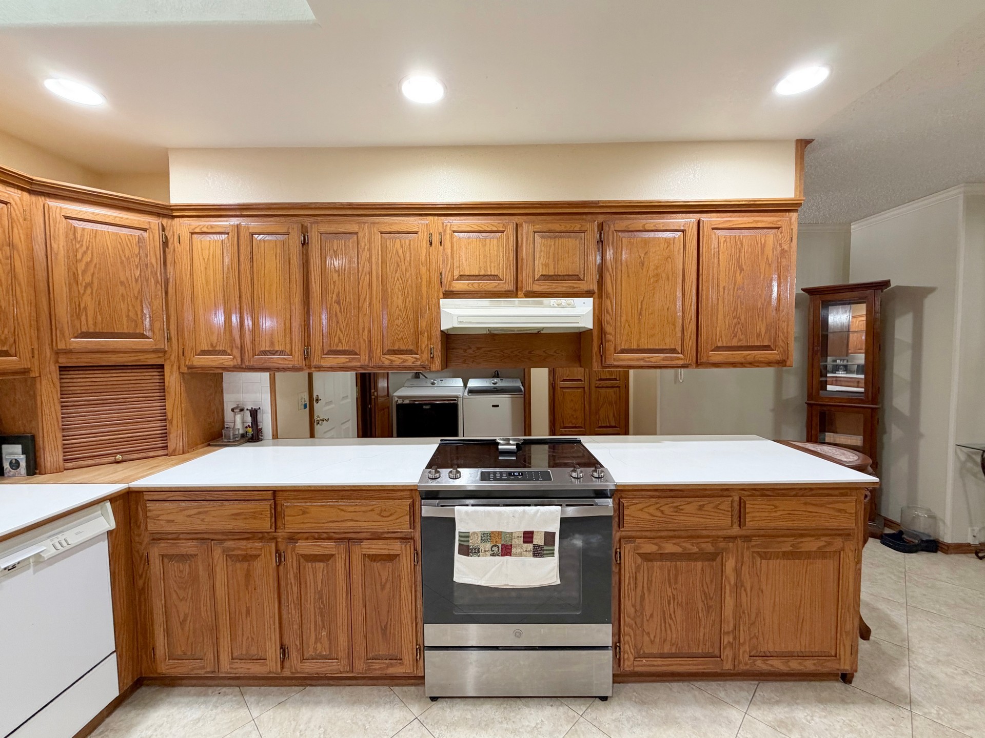 99 Greentree Drive Property Photo 18
