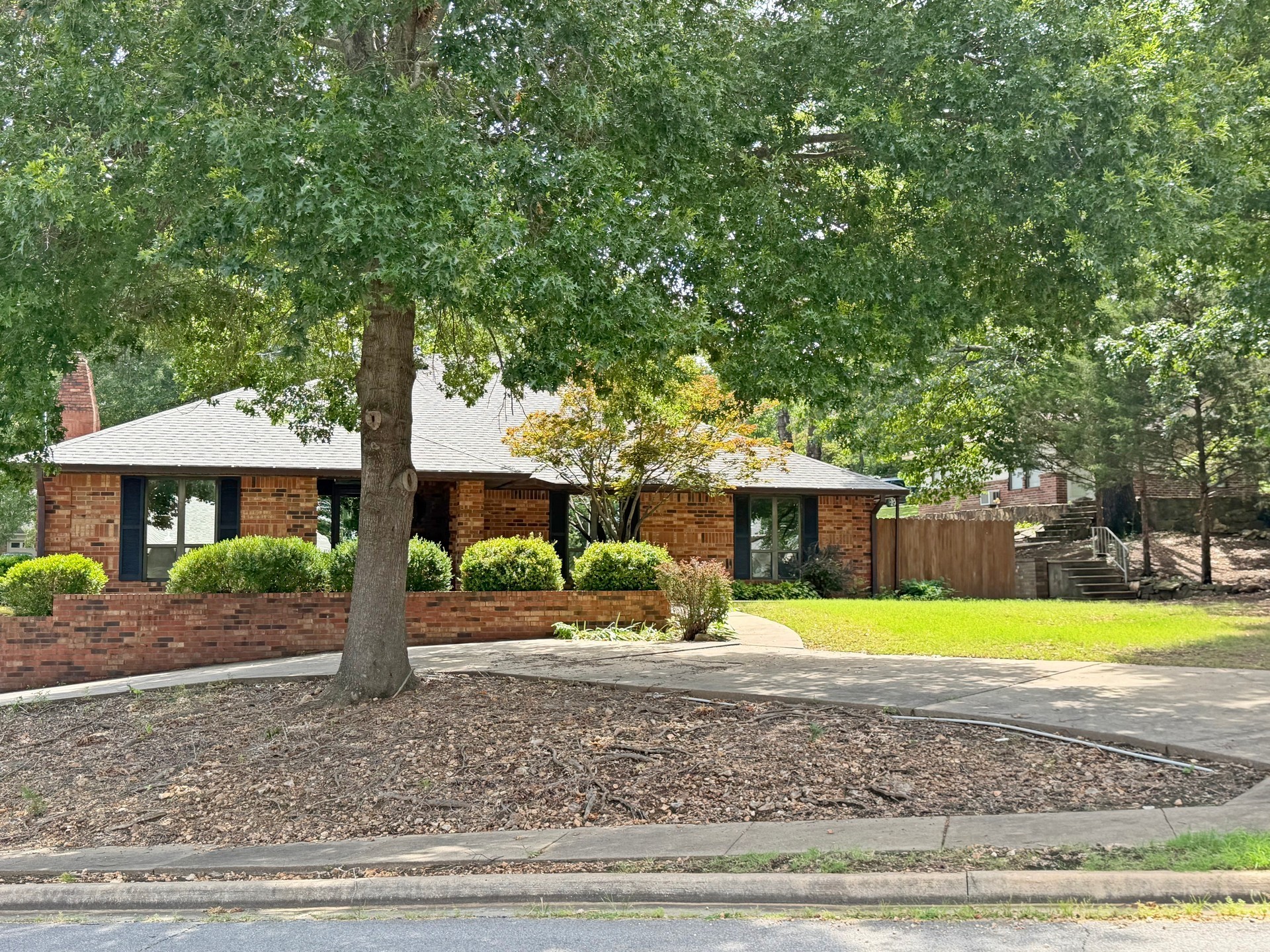 99 Greentree Drive Property Photo 37