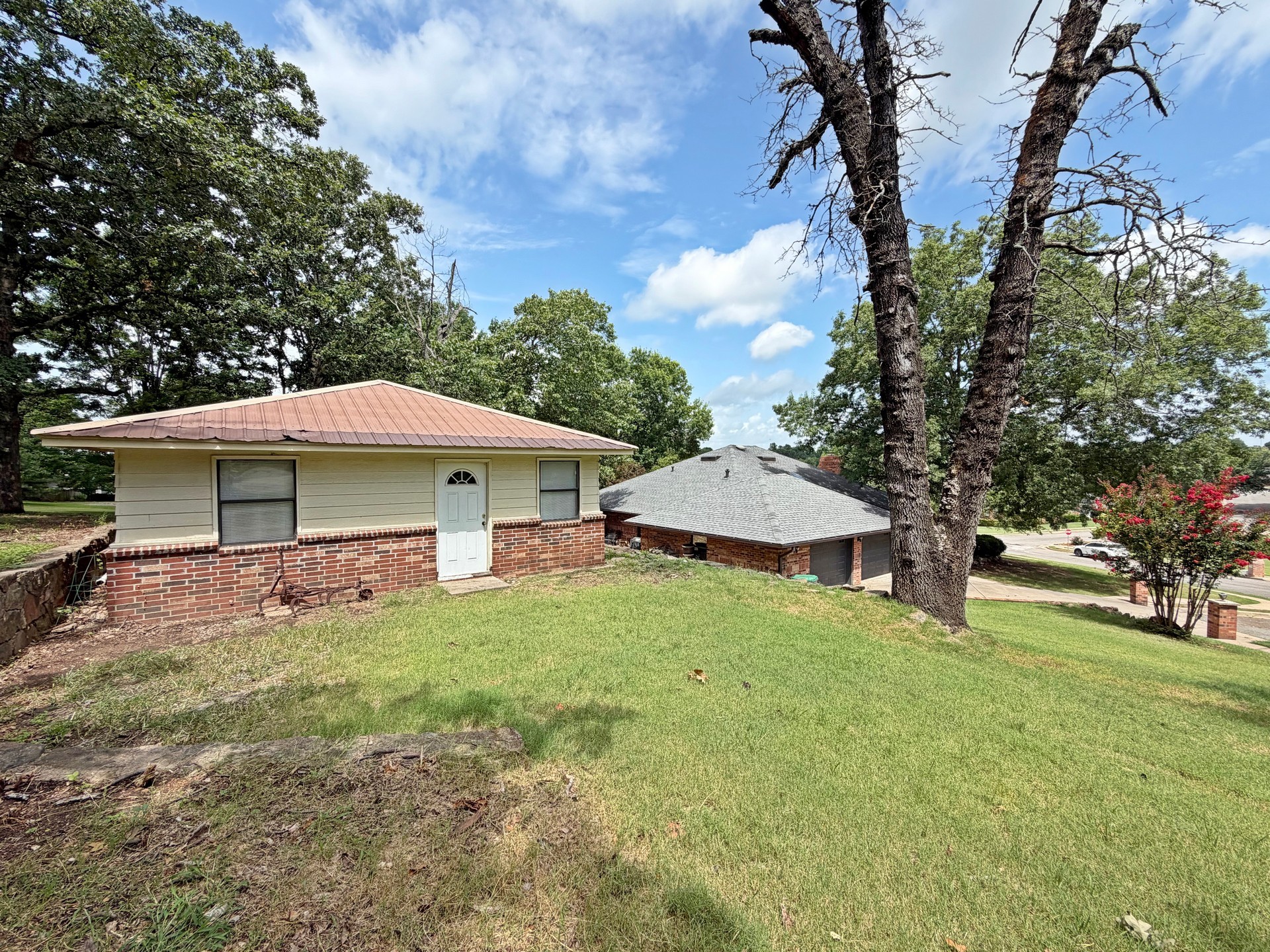 99 Greentree Drive Property Photo 41