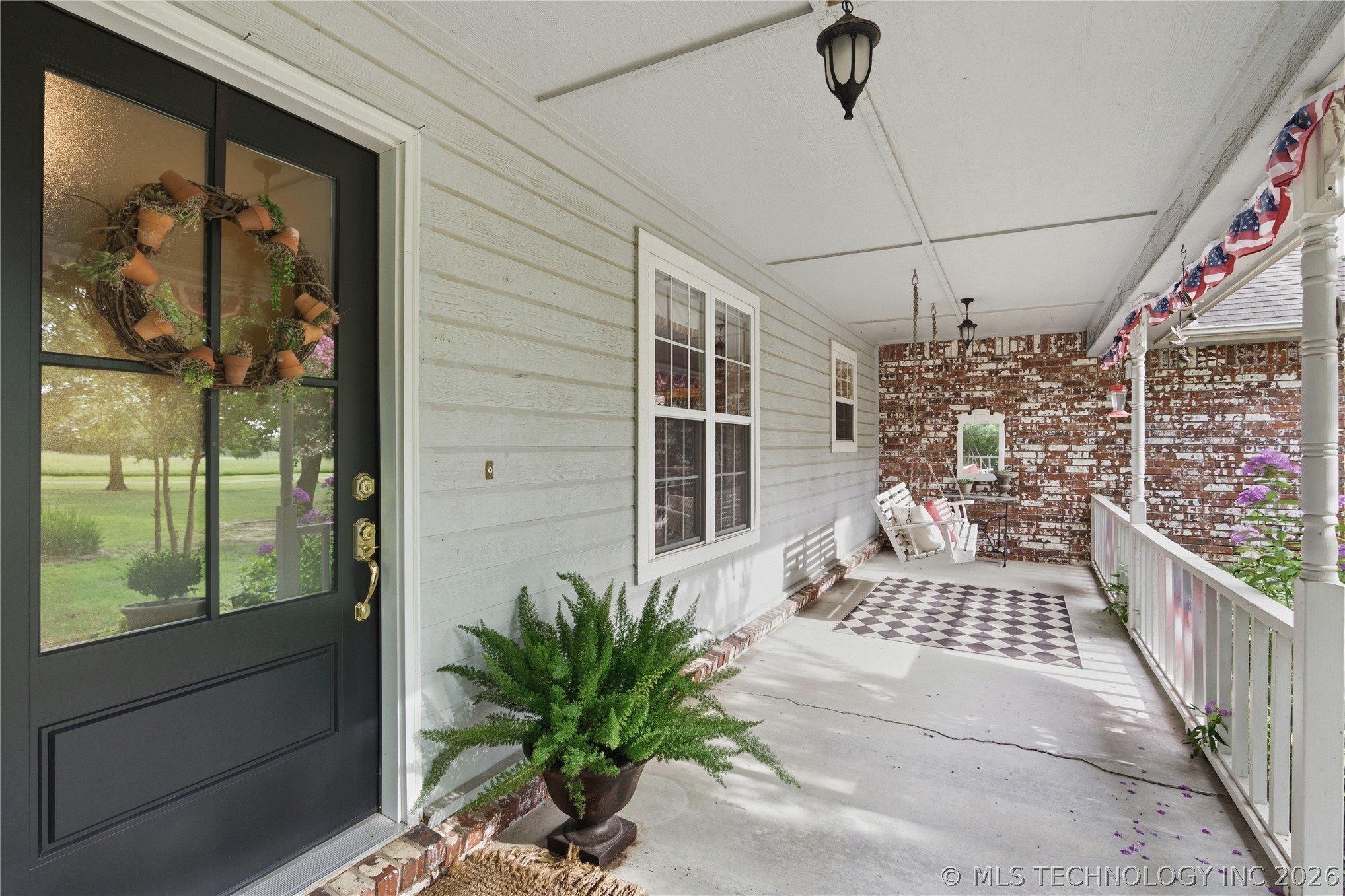 6574 S 85th Street E Property Photo 4