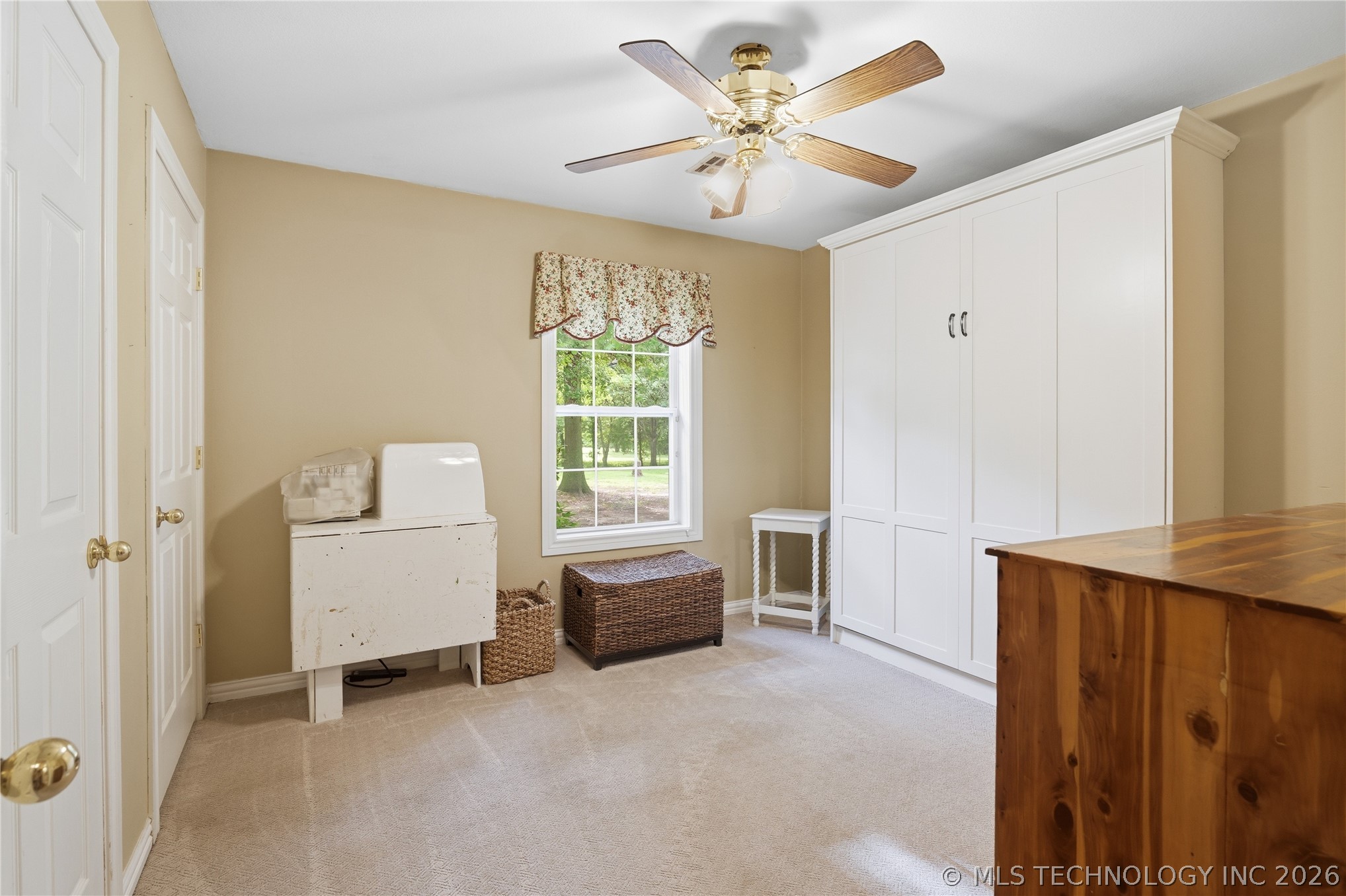 6574 S 85th Street E Property Photo 12