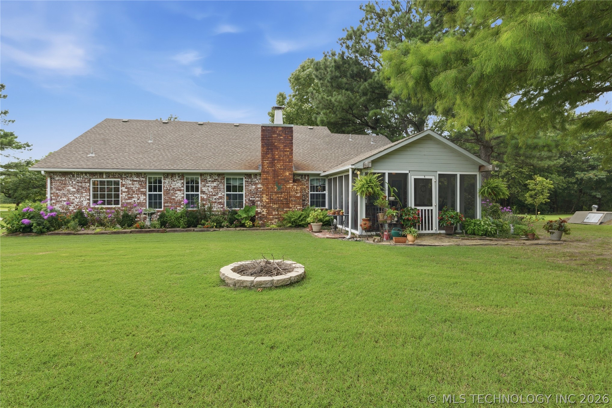 6574 S 85th Street E Property Photo 22