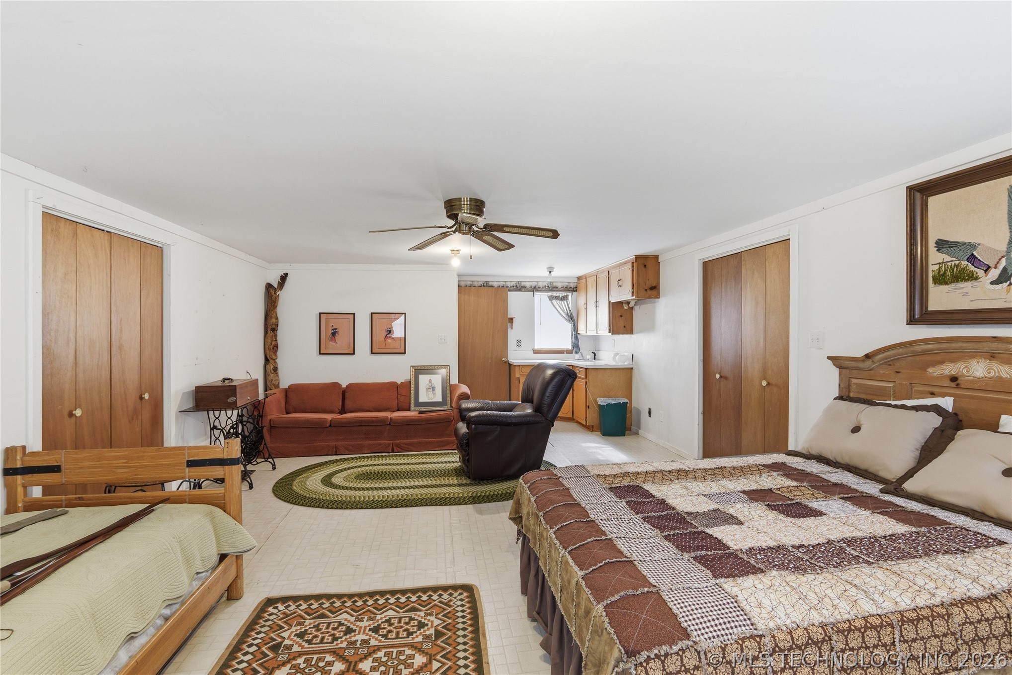 6574 S 85th Street E Property Photo 27