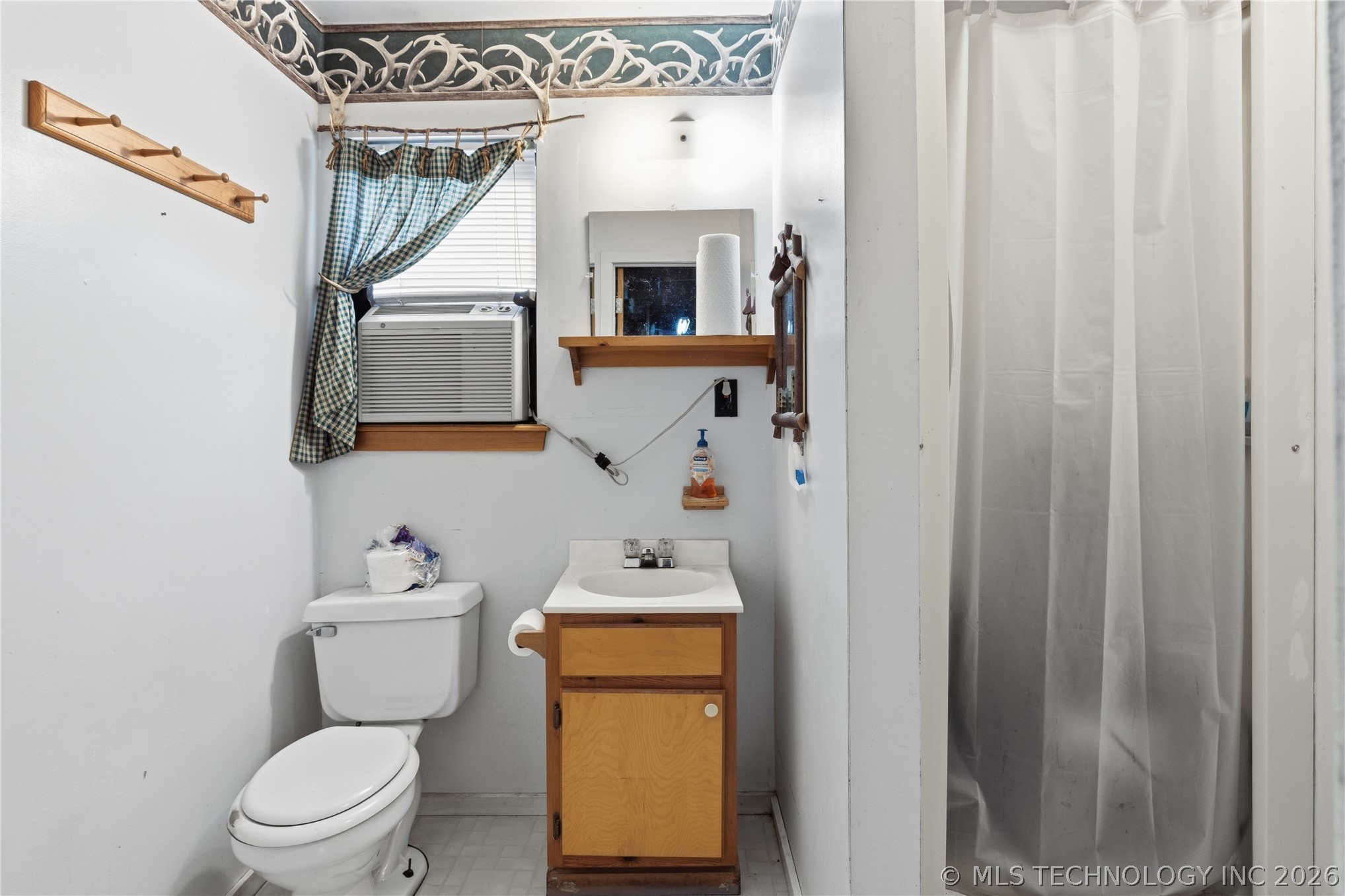 6574 S 85th Street E Property Photo 28
