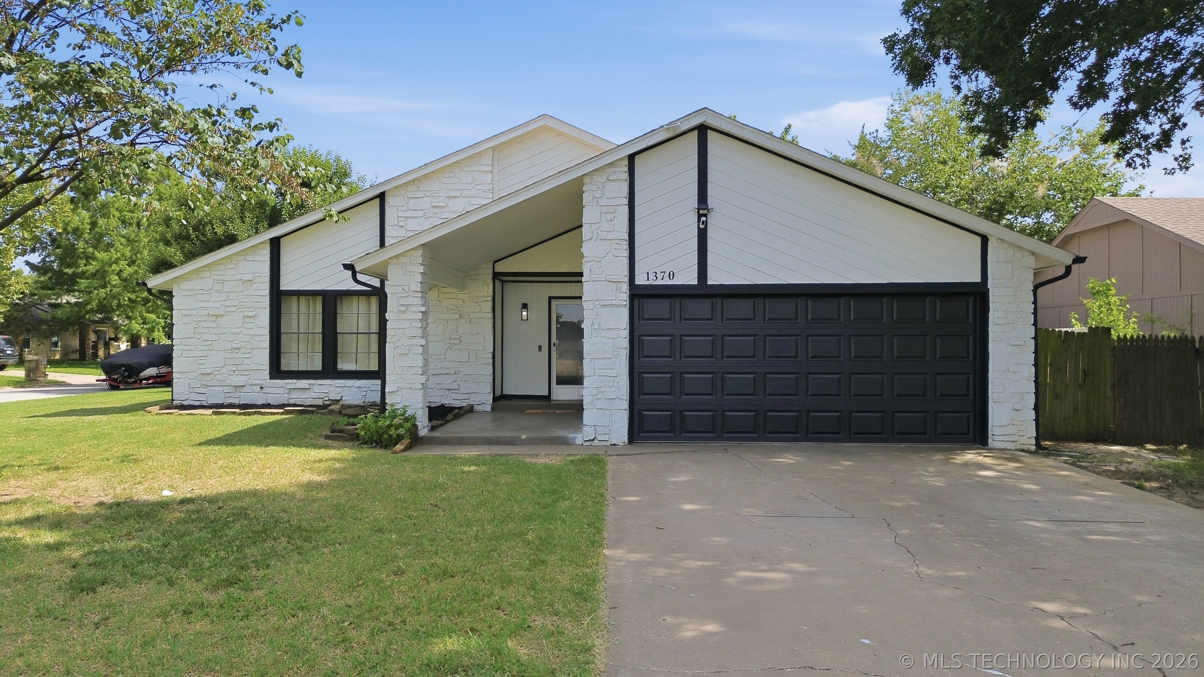 1370 E 139th Place Property Photo 1