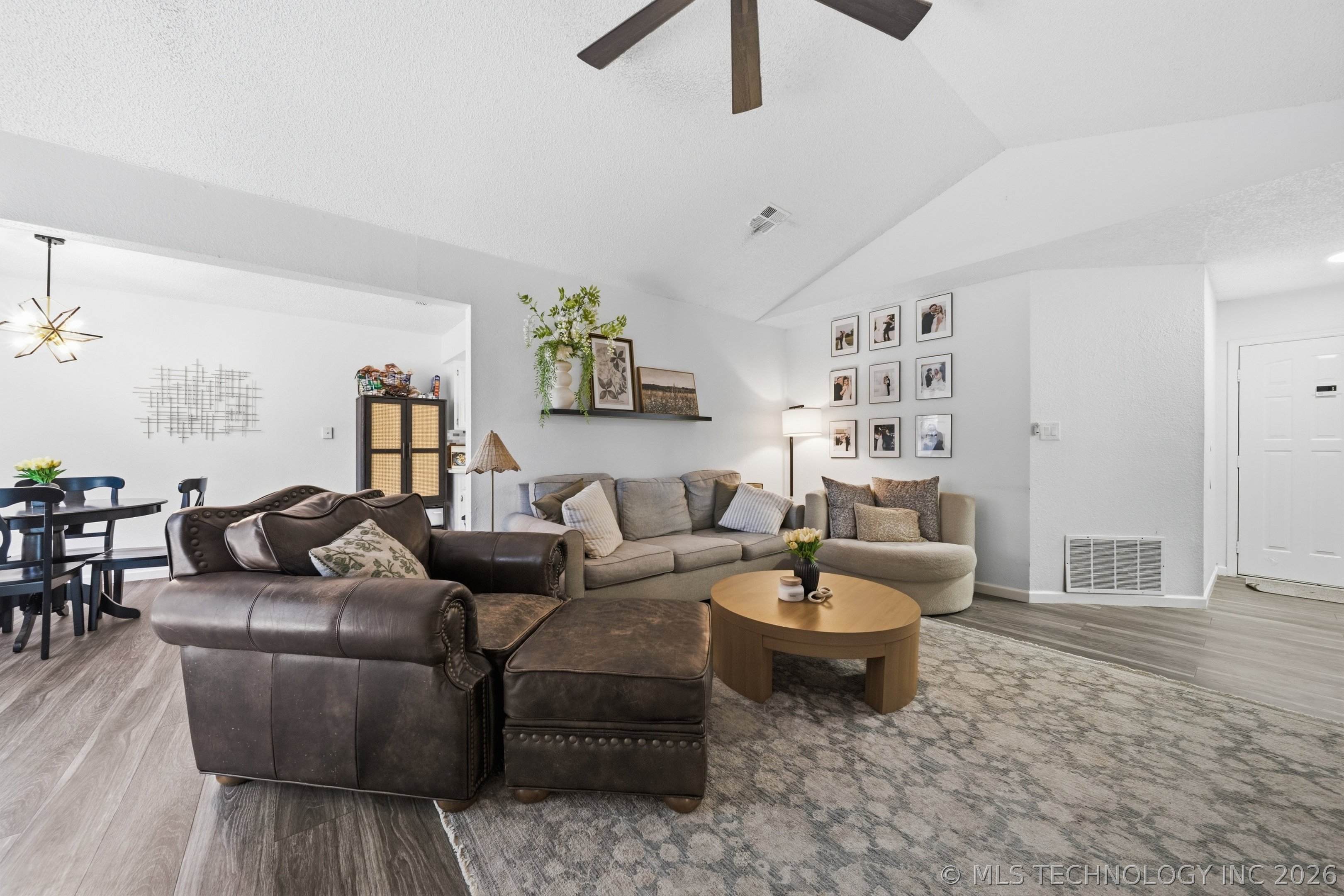 1370 E 139th Place Property Photo 8