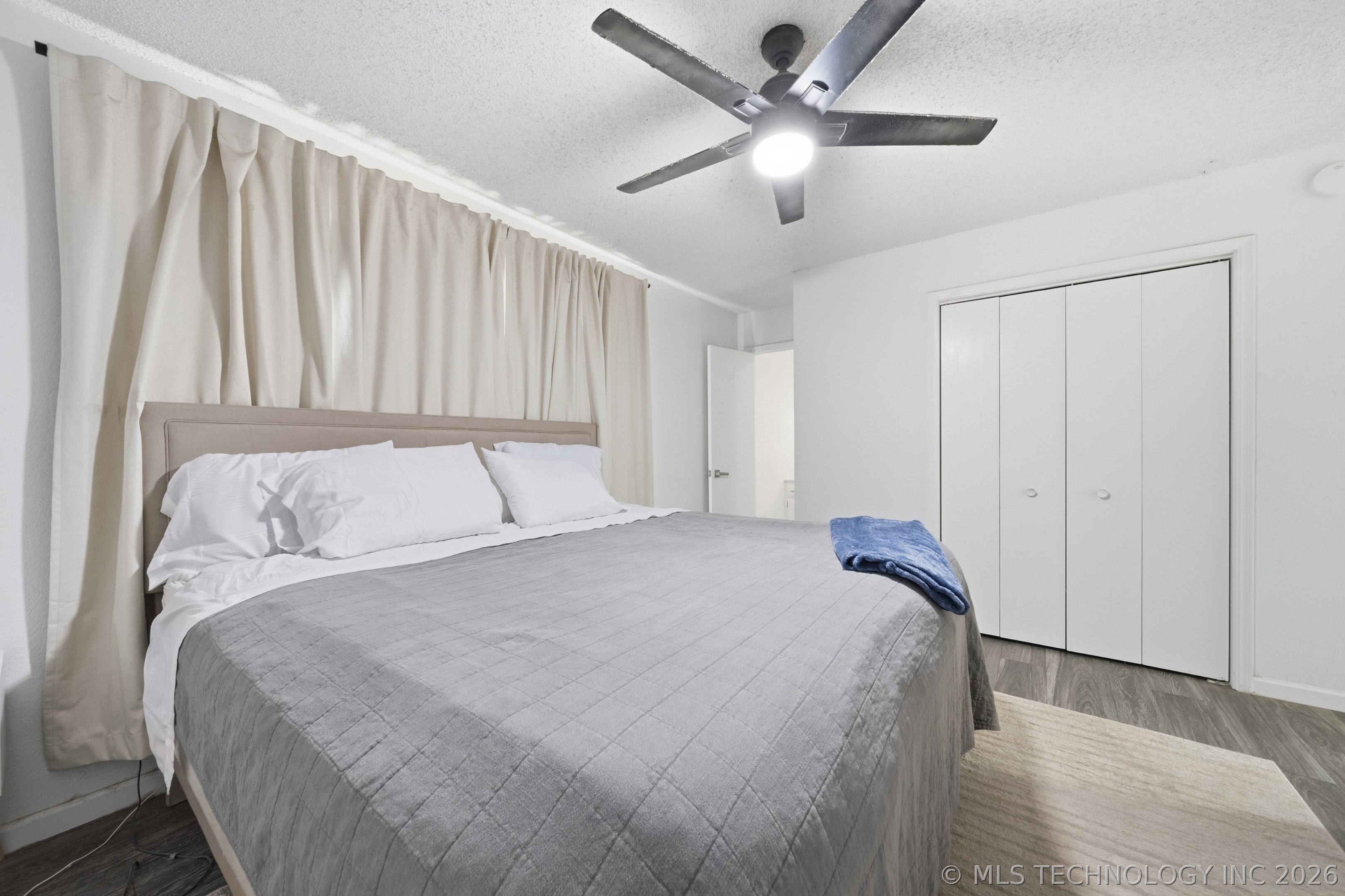 1370 E 139th Place Property Photo 18
