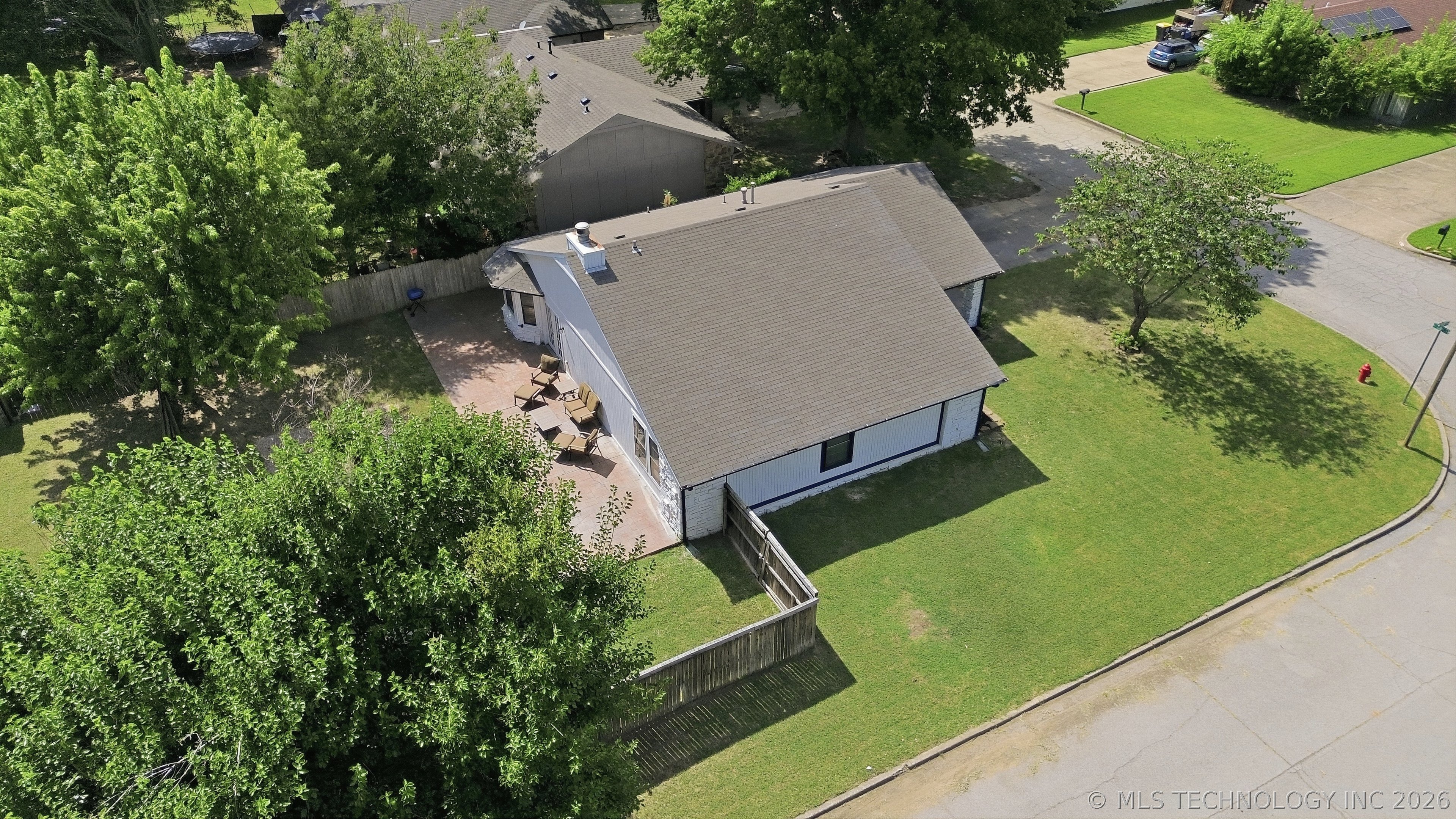 1370 E 139th Place Property Photo 28