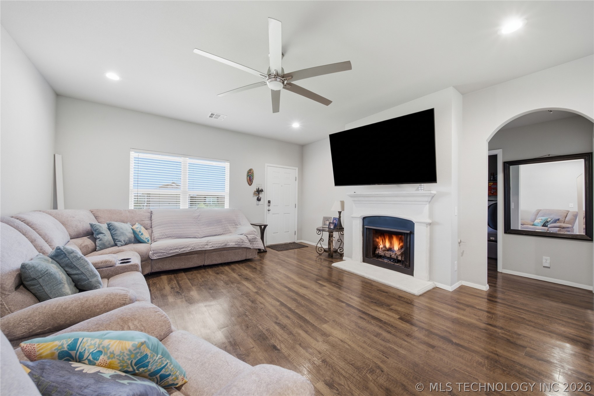 1204 E Richmond Street Property Photo 5