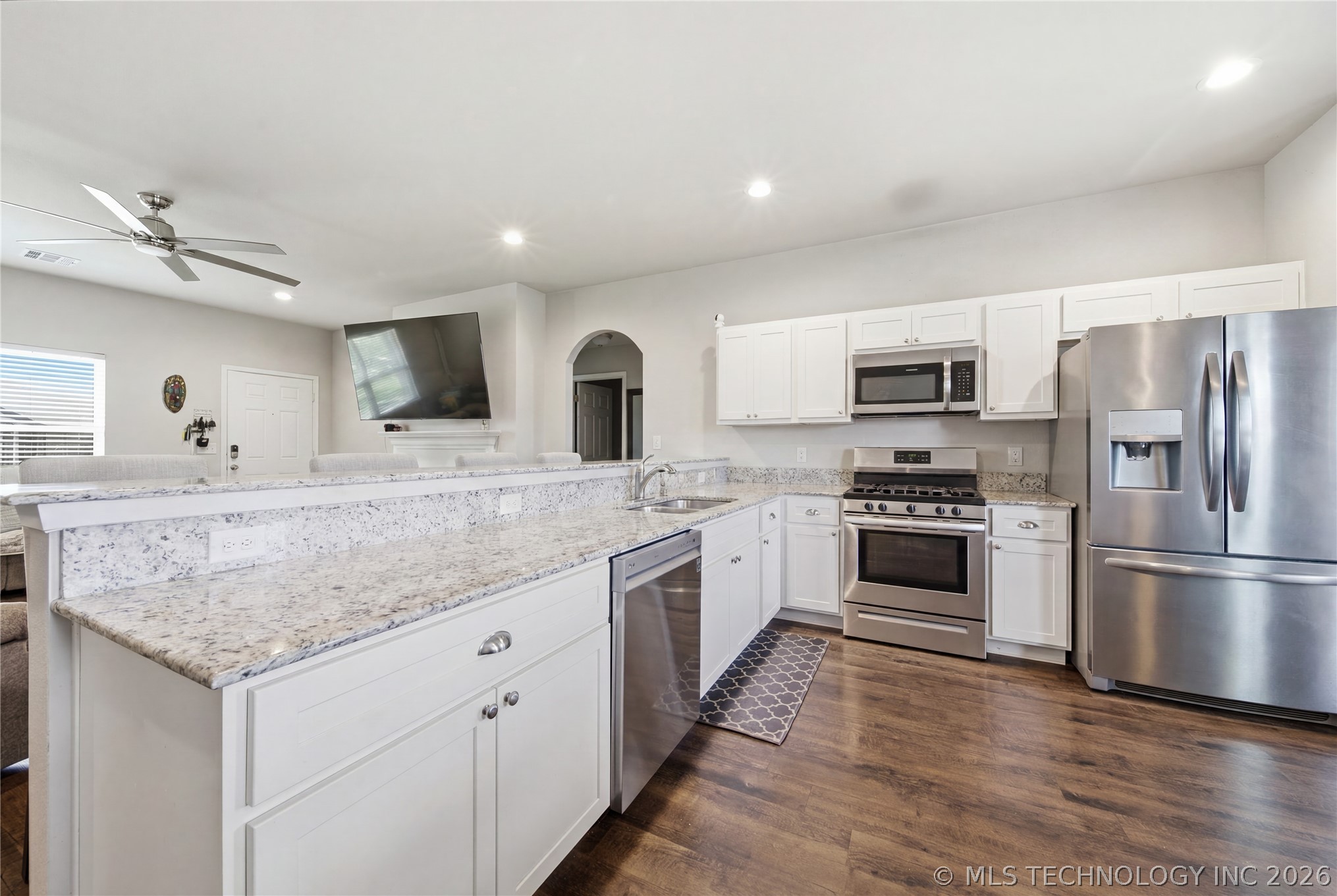 1204 E Richmond Street Property Photo 6