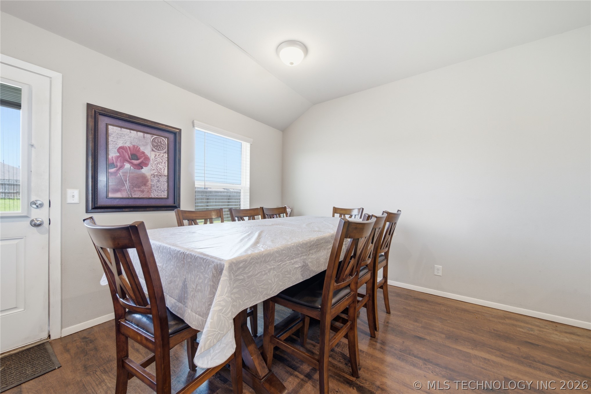 1204 E Richmond Street Property Photo 9
