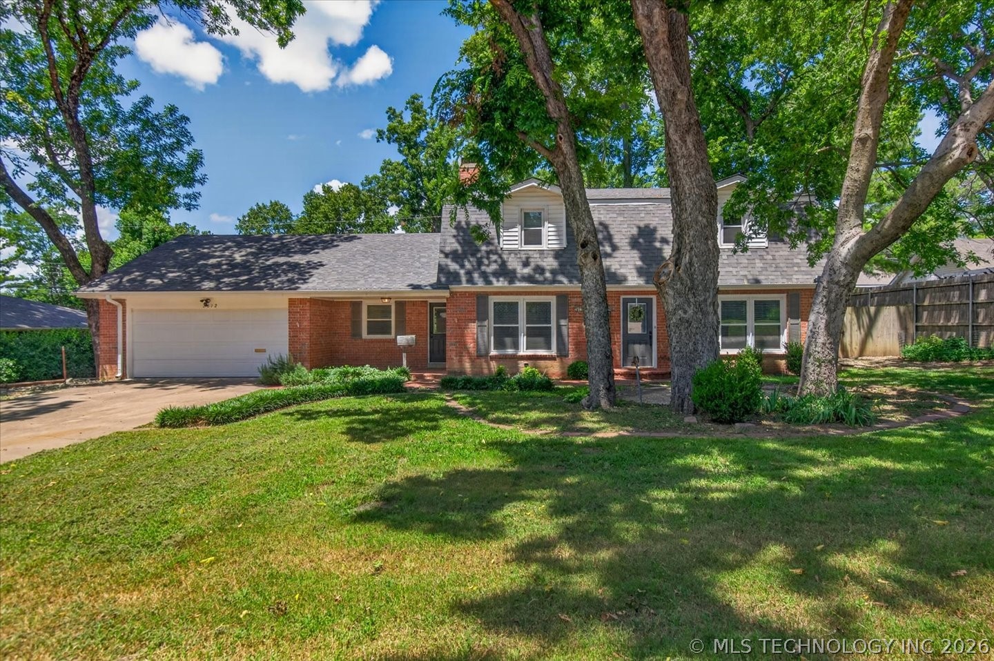 2612 Se Quail Place Property Photo 1