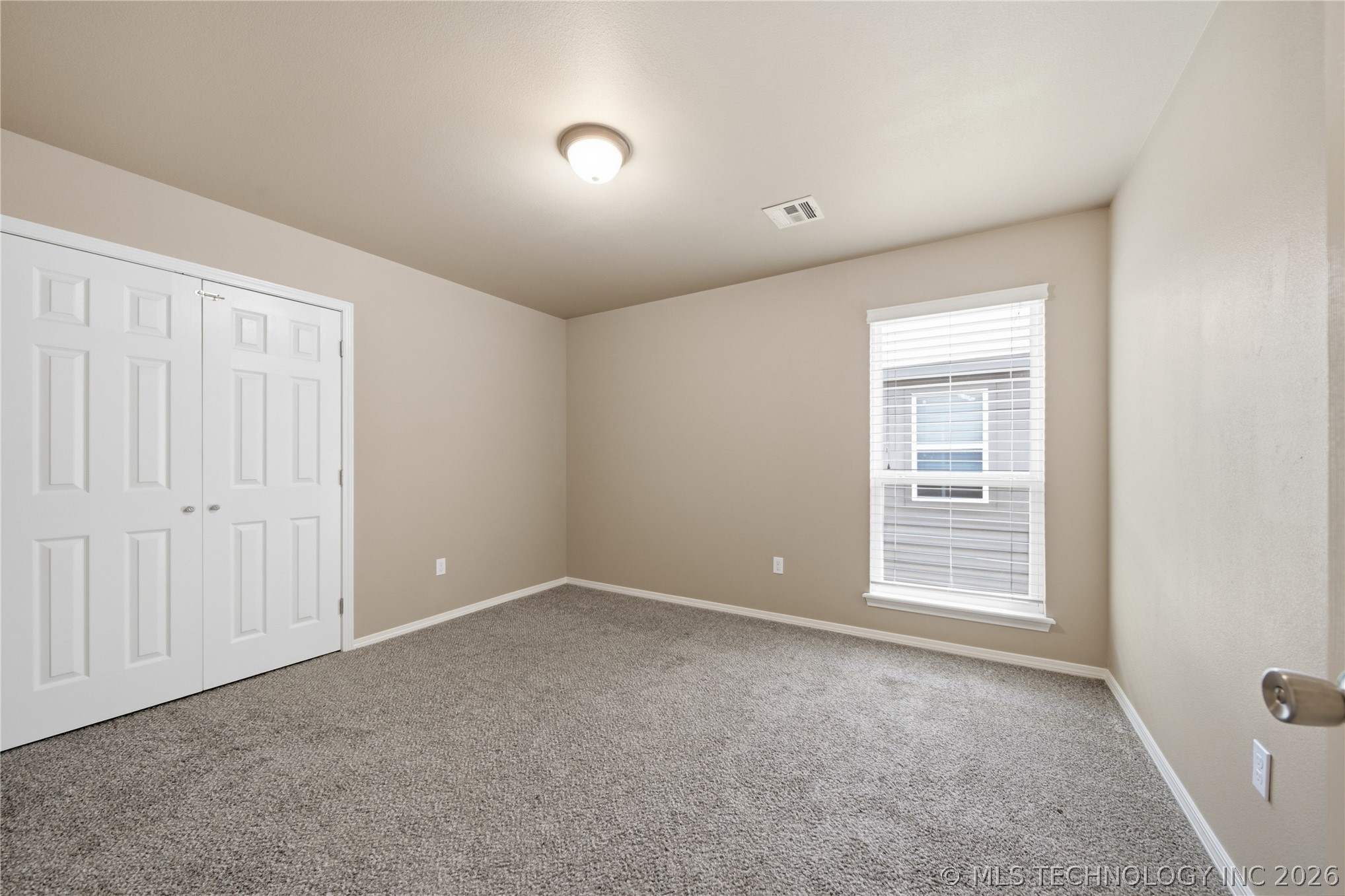 1411 W Haskell Street Property Photo 21
