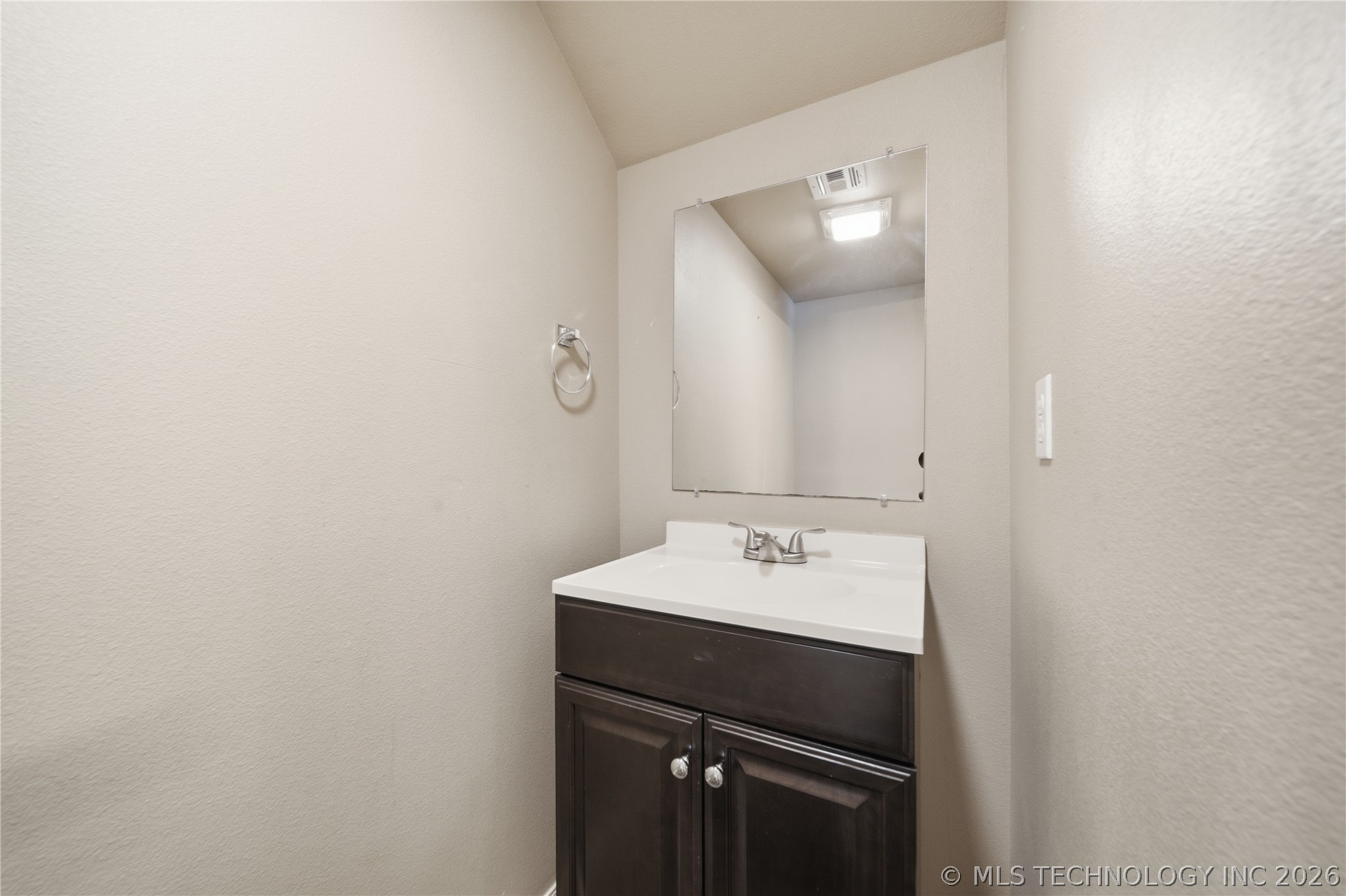 1411 W Haskell Street Property Photo 22