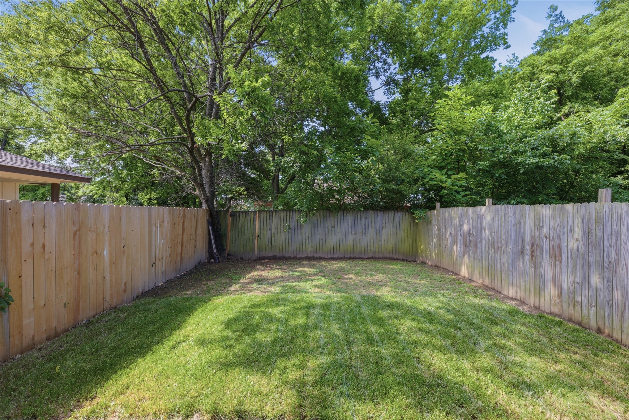 1411 W Haskell Street Property Photo 30