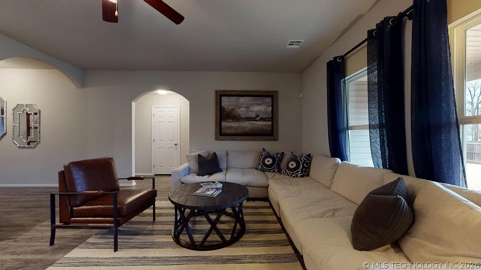 7025 S Lions Avenue Property Photo 6