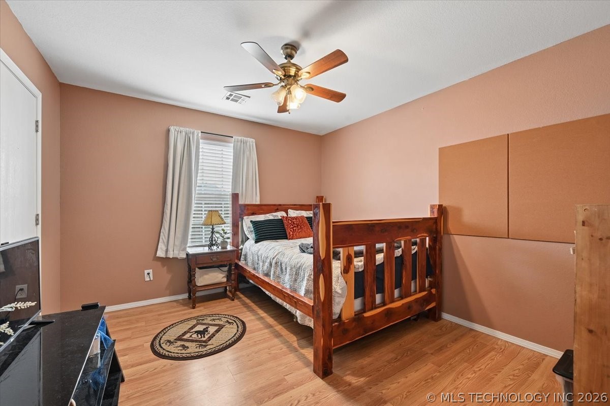 63 W Fairlane Drive Property Photo 26