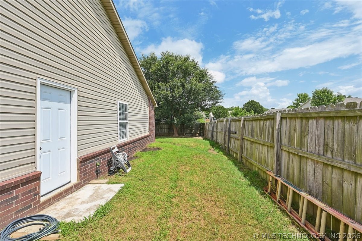 63 W Fairlane Drive Property Photo 32