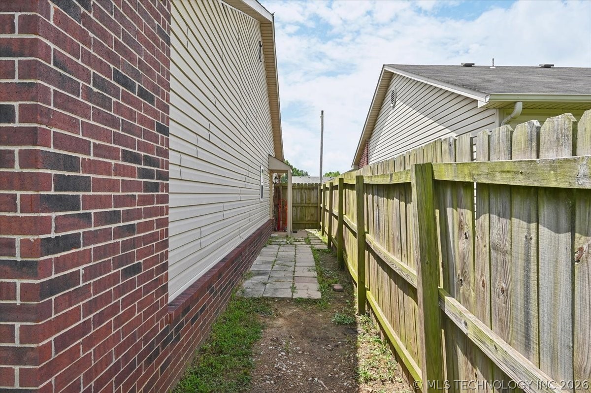 63 W Fairlane Drive Property Photo 33